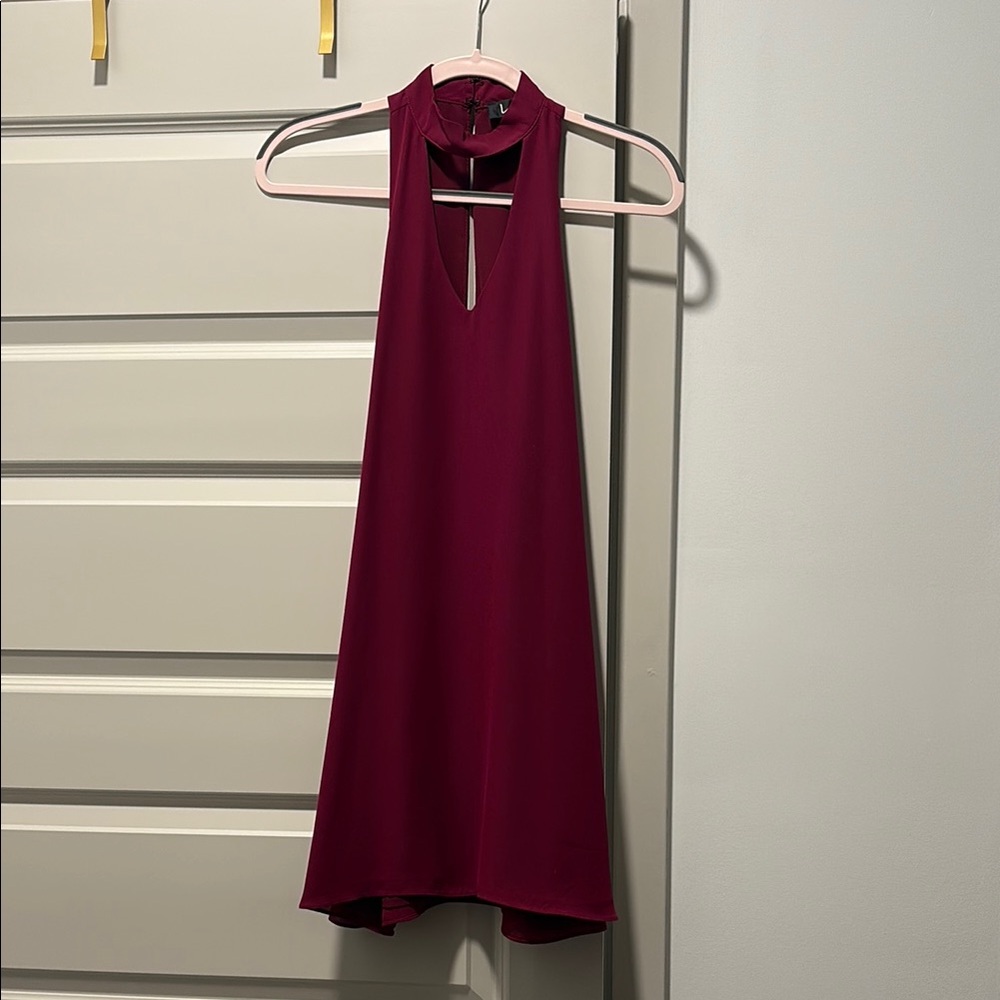 Elegant Sleeveless Burgundy Dress